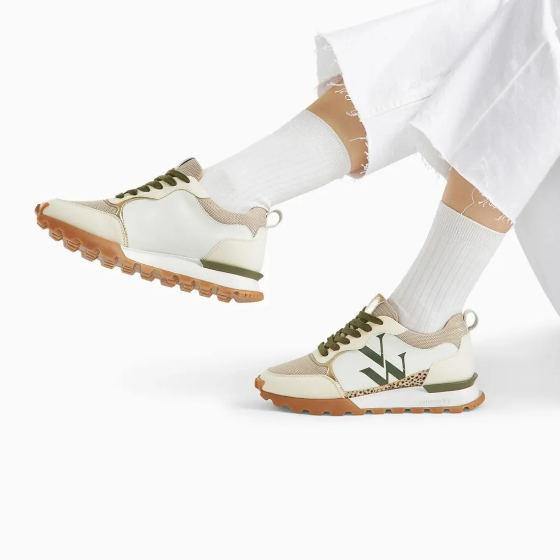 Baskets monogramme Adèle beige et kaki à semelle running