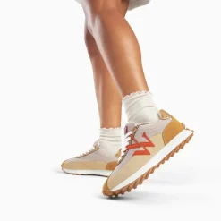 Baskets monogramme Mona beige et orange à semelle running