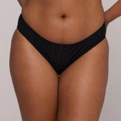 Bikini slip brésilien