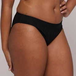 Bikini slip brésilien