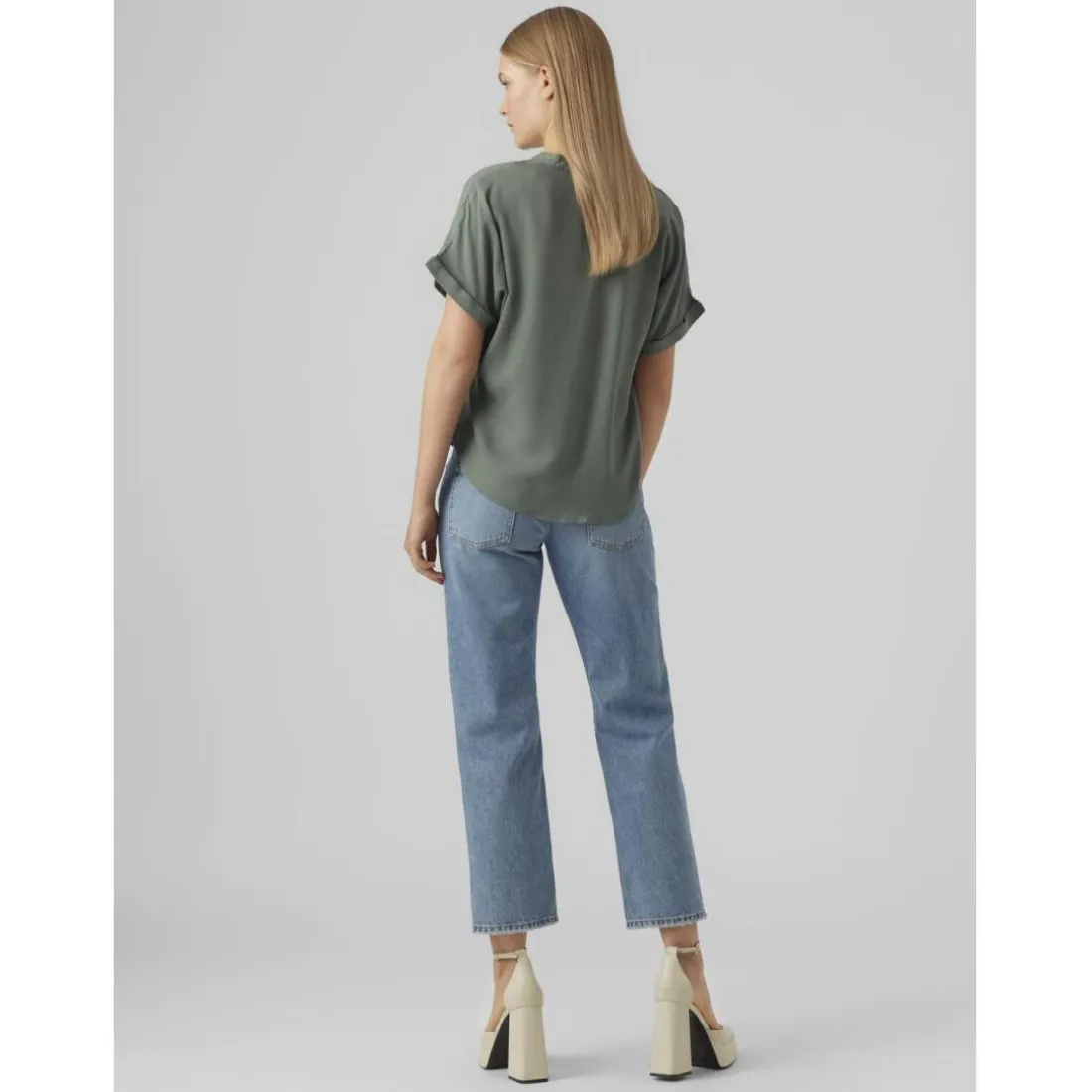 Blouse poignets repliés col fendu manches larges manches courtes vert en viscose Ida