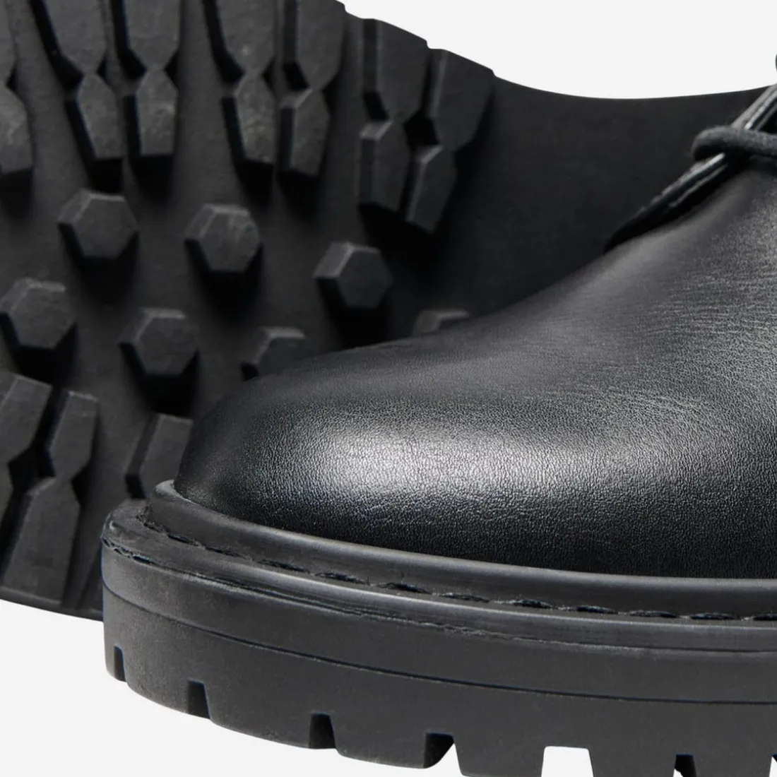 Bottes femme Bout en amande noir Elsie