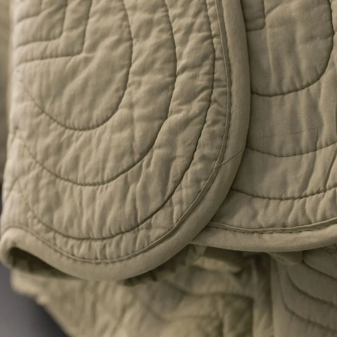 Boutis ou couvre lit uni en coton - Beige