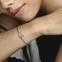 Bracelet Maille Serpent Halo de cristaux blanc Pandora Moments - Argent