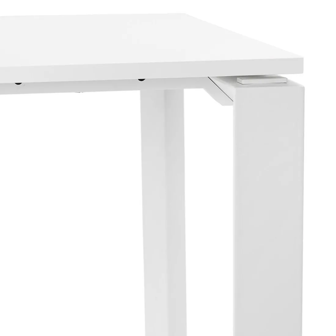 Bureau droit design 'BAKUS' en bois et métal blanc