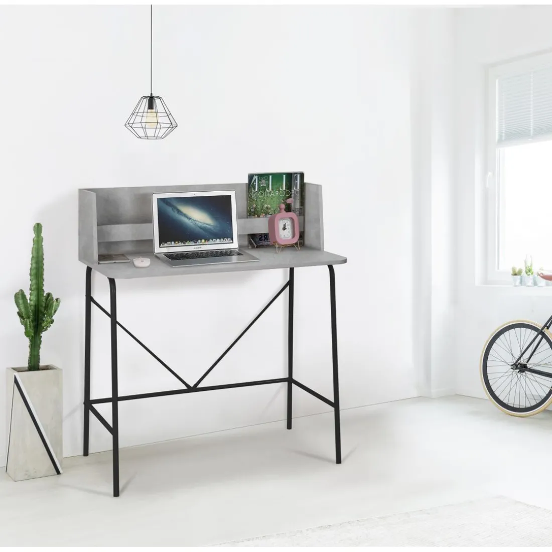 Bureau en métal noir et en bois gris clair de Style Industriel