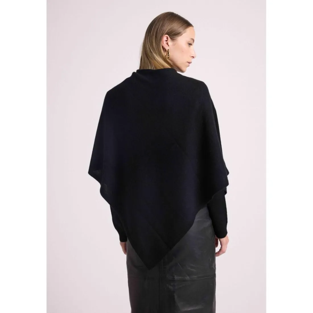 Cape poncho femme ZARINA en cachemire noir