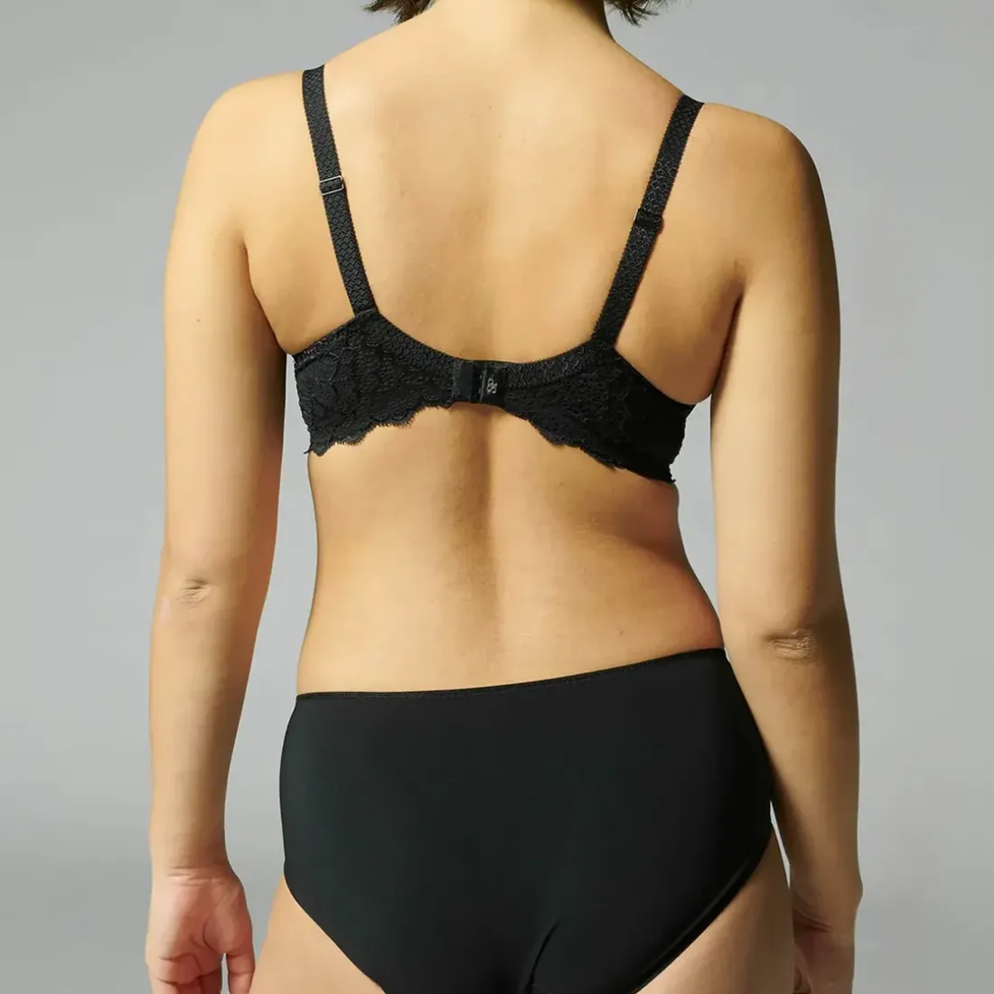 CARESSE Culotte taille haute Noir