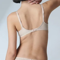 CARESSE Soutien-gorge sans-armatures structuré - Peau Rosée