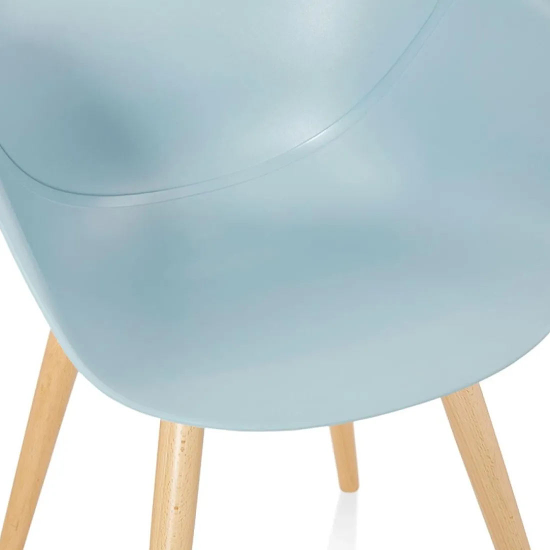 Chaise design scandinave 'PICATA' bleue avec pieds en bois