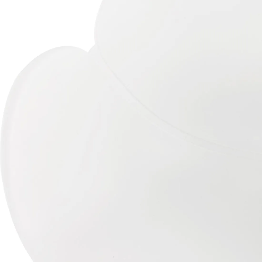 Chaise moderne 'FIDJI' blanche avec pieds en métal blanc