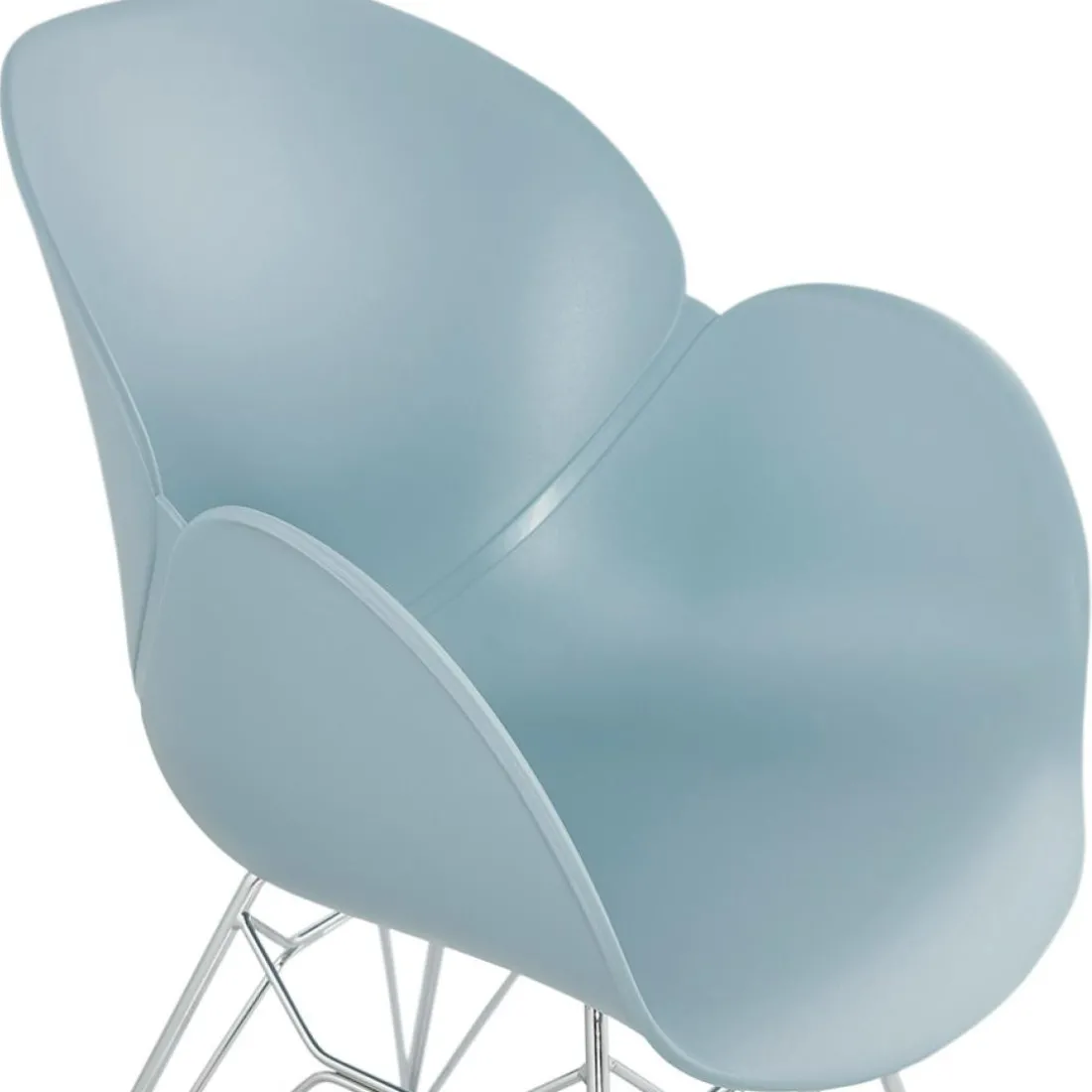 Chaise moderne 'UNAMI' bleue en matière plastique avec pieds en métal chromé