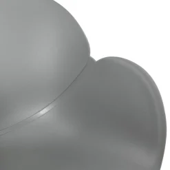 Chaise moderne 'UNAMI' grise en matière plastique avec pieds en métal chromé