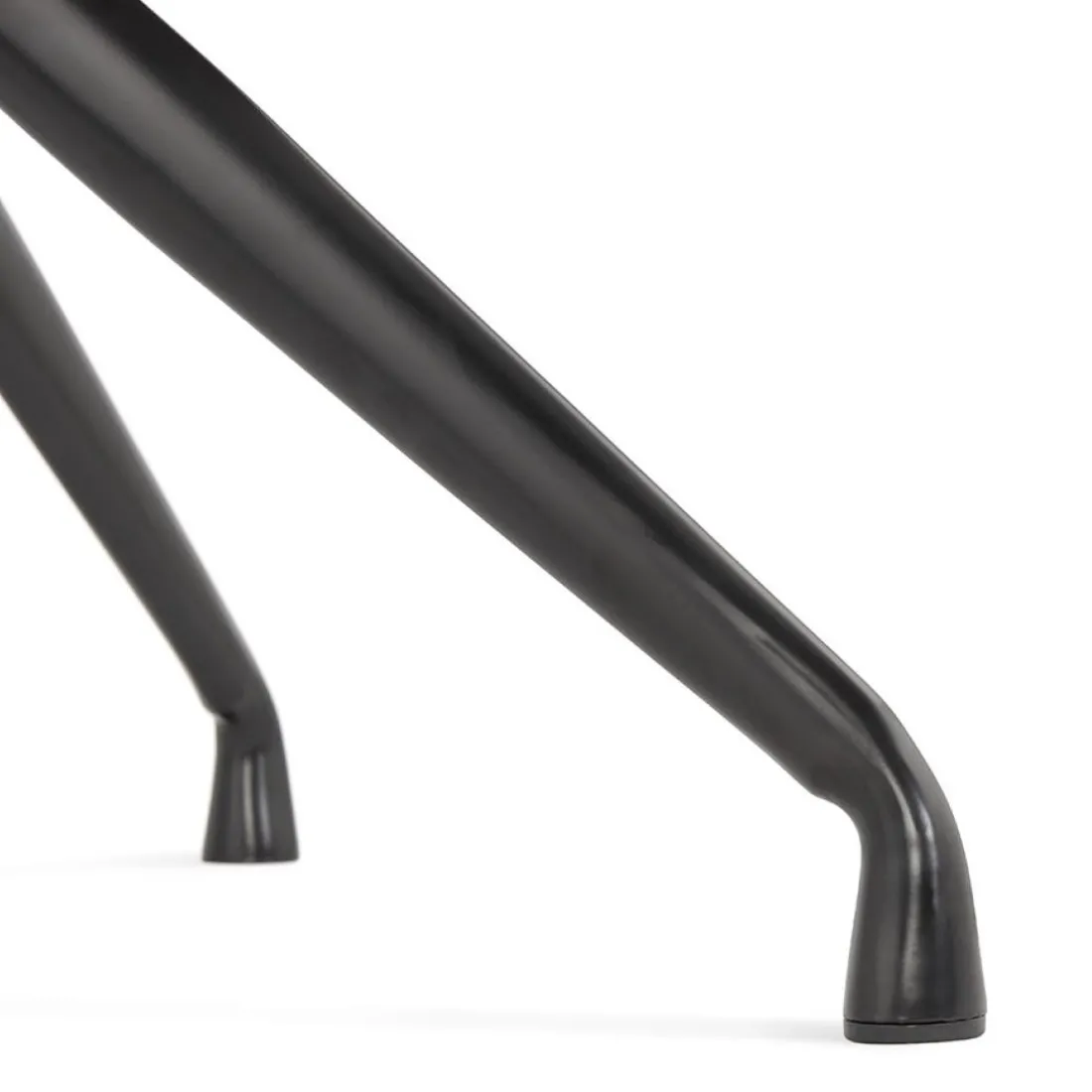 Chaise pivotante avec accoudoirs 'NOCTURN' en tissu bouclé blanc et métal noir