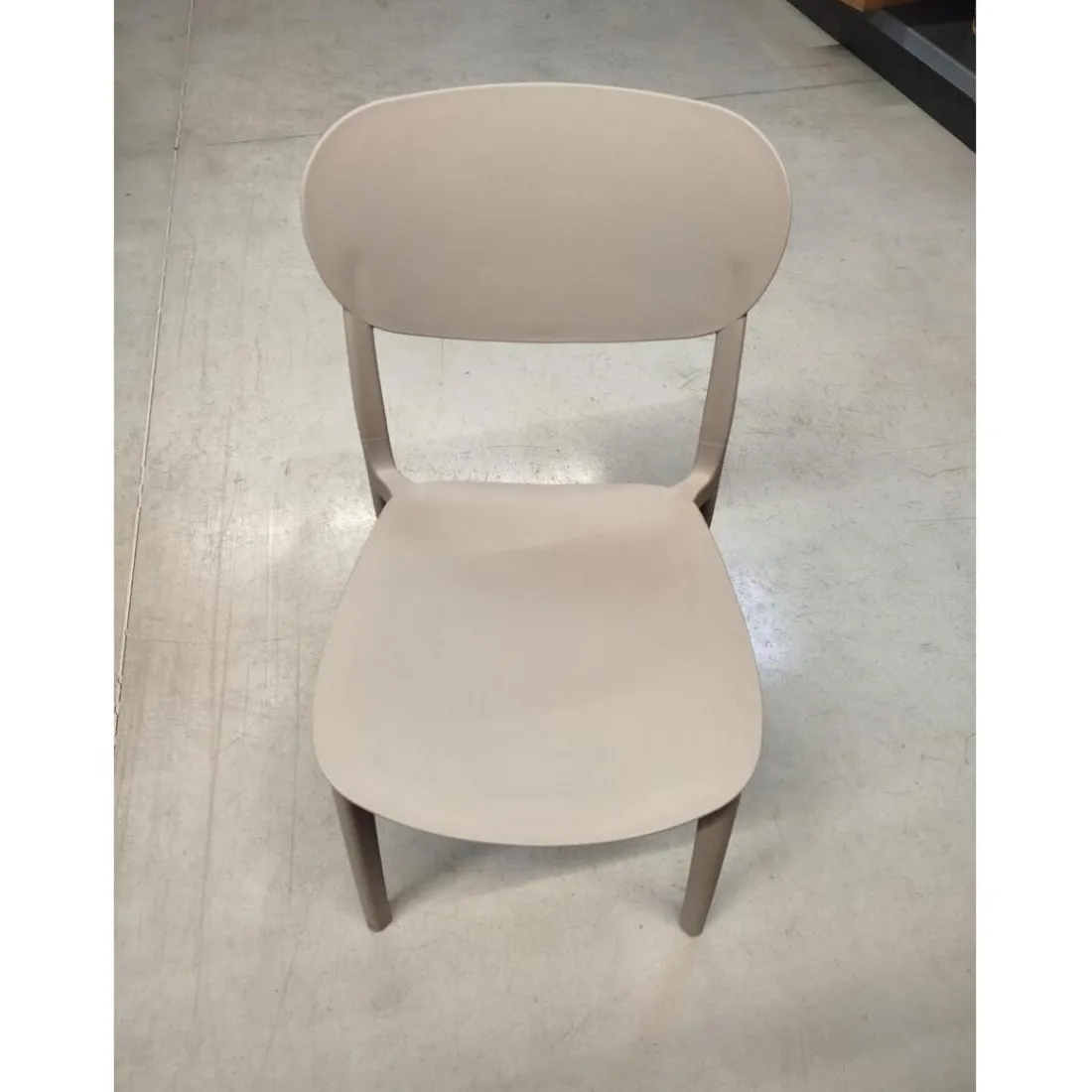 Chaise Plasta taupe