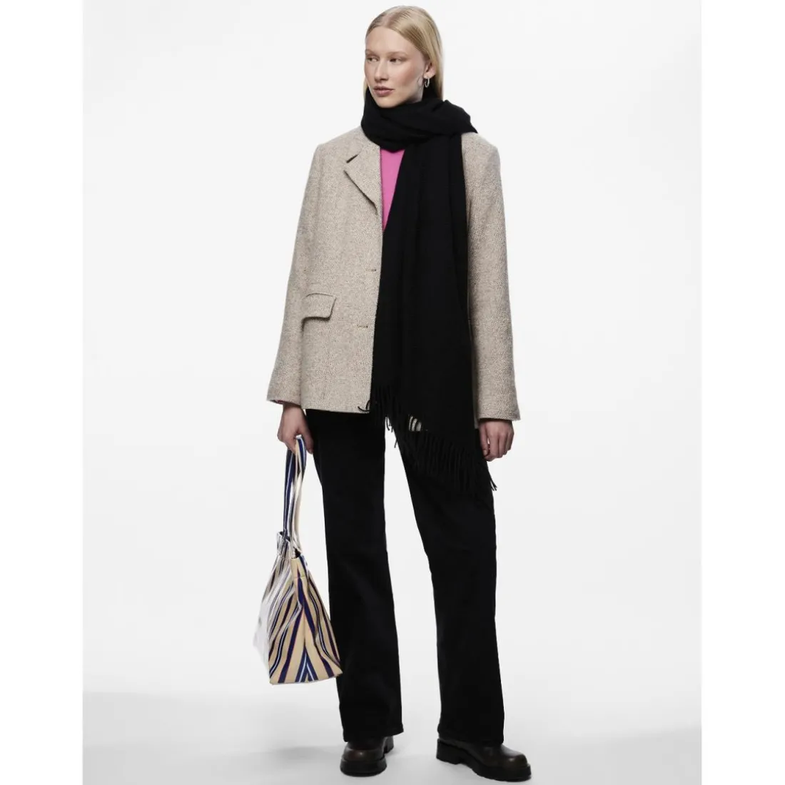 Écharpe oversize noir Wynn