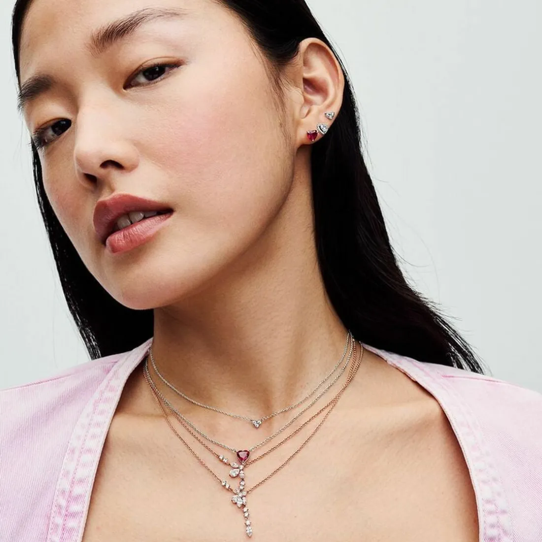 Clous d’Oreilles Cœur Rouge