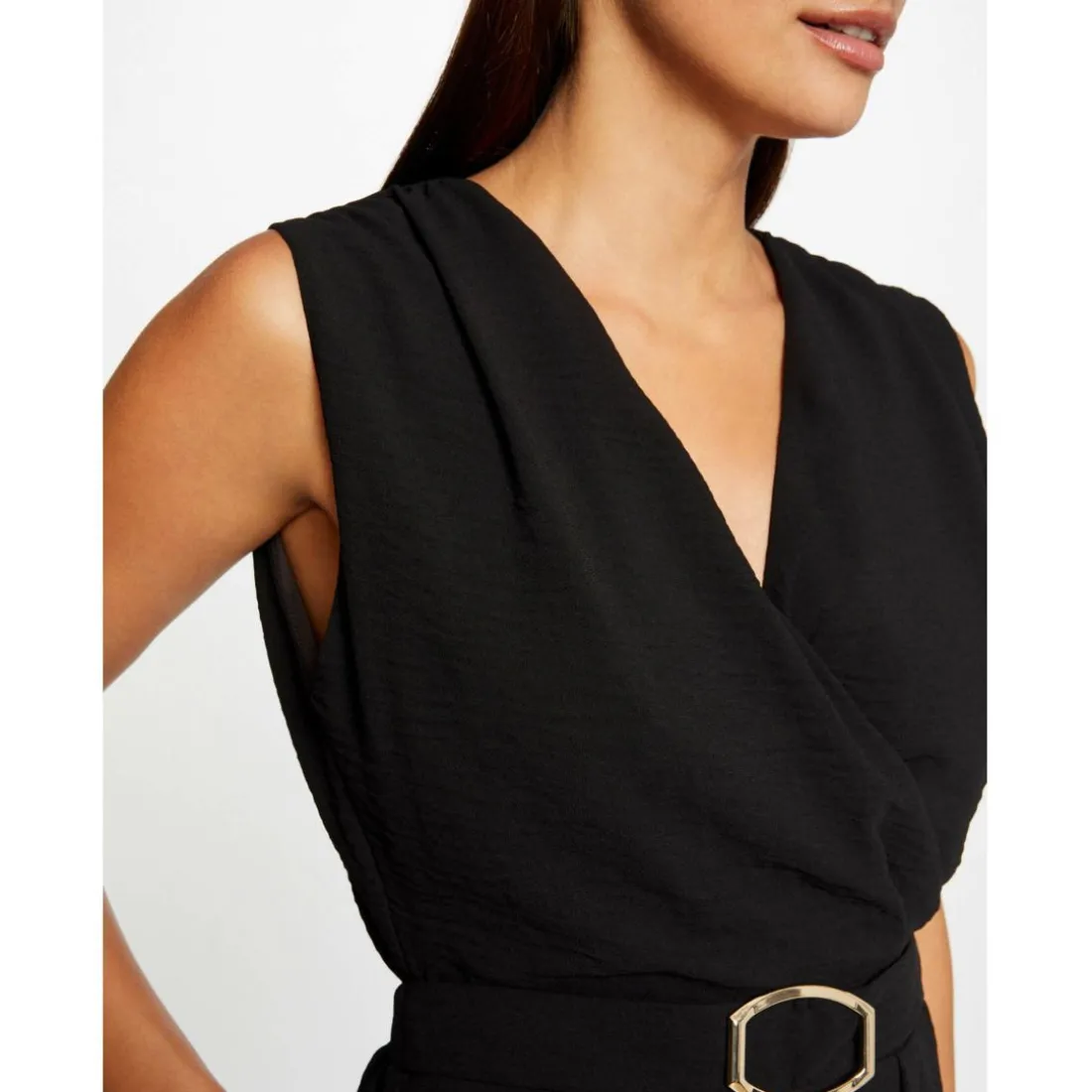 Combinaison jambe large détail boucle noir
