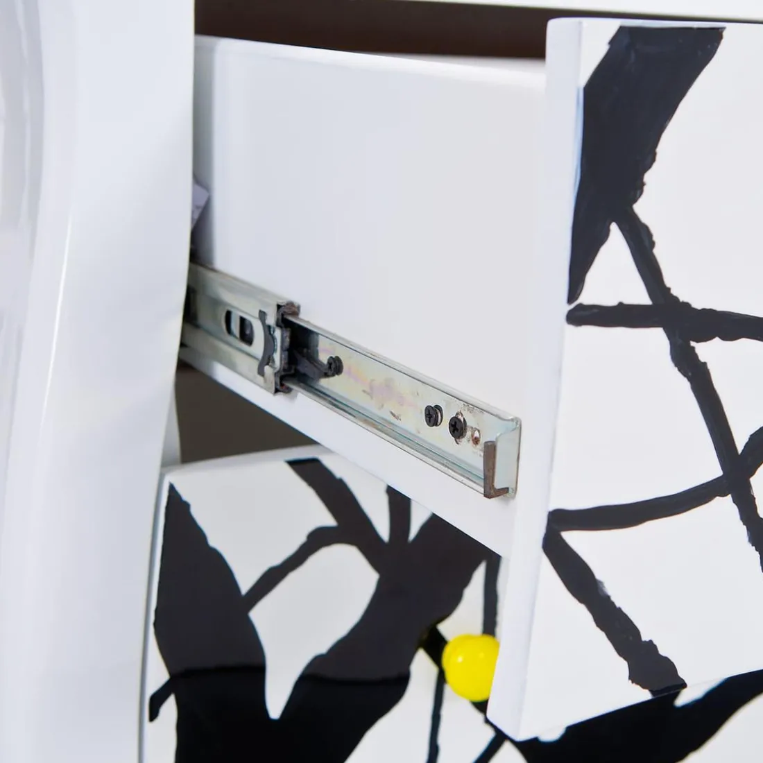 Commode ALISHA Blanc & Noir