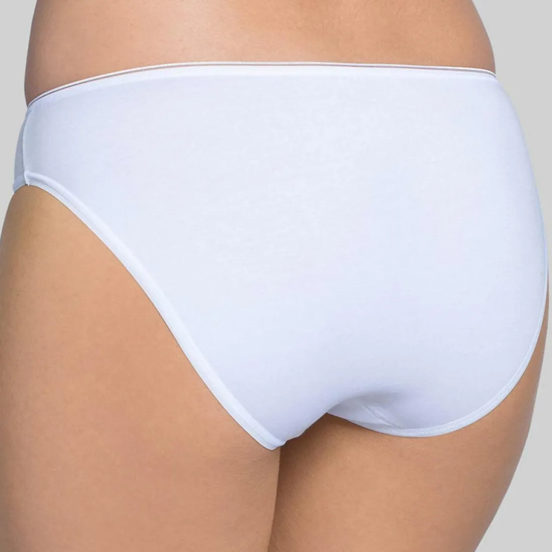 Culotte brésilienne blanche