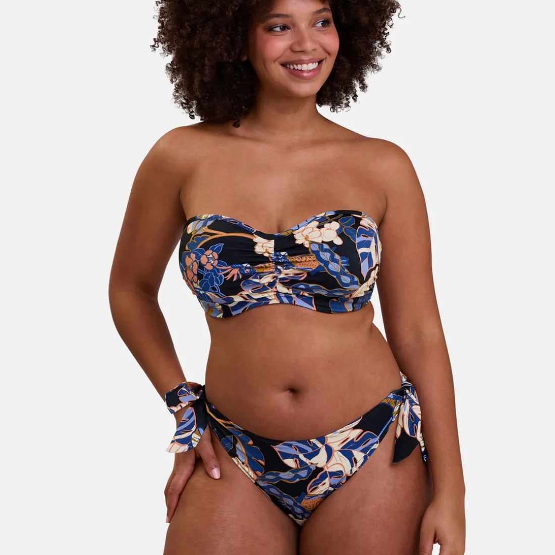Culotte de bain à nouettes