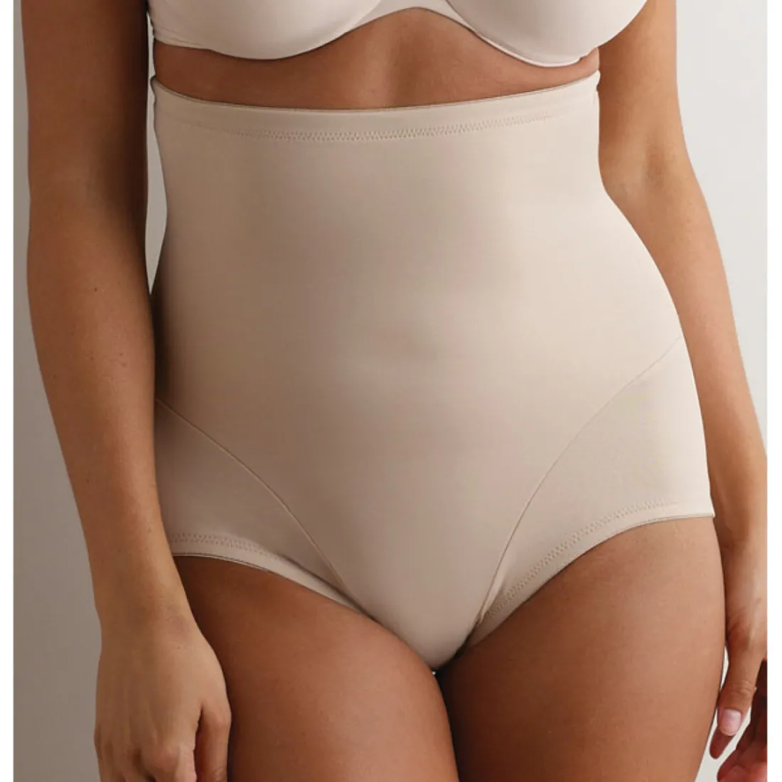 Culotte taille haute gainante - Nude en nylon
