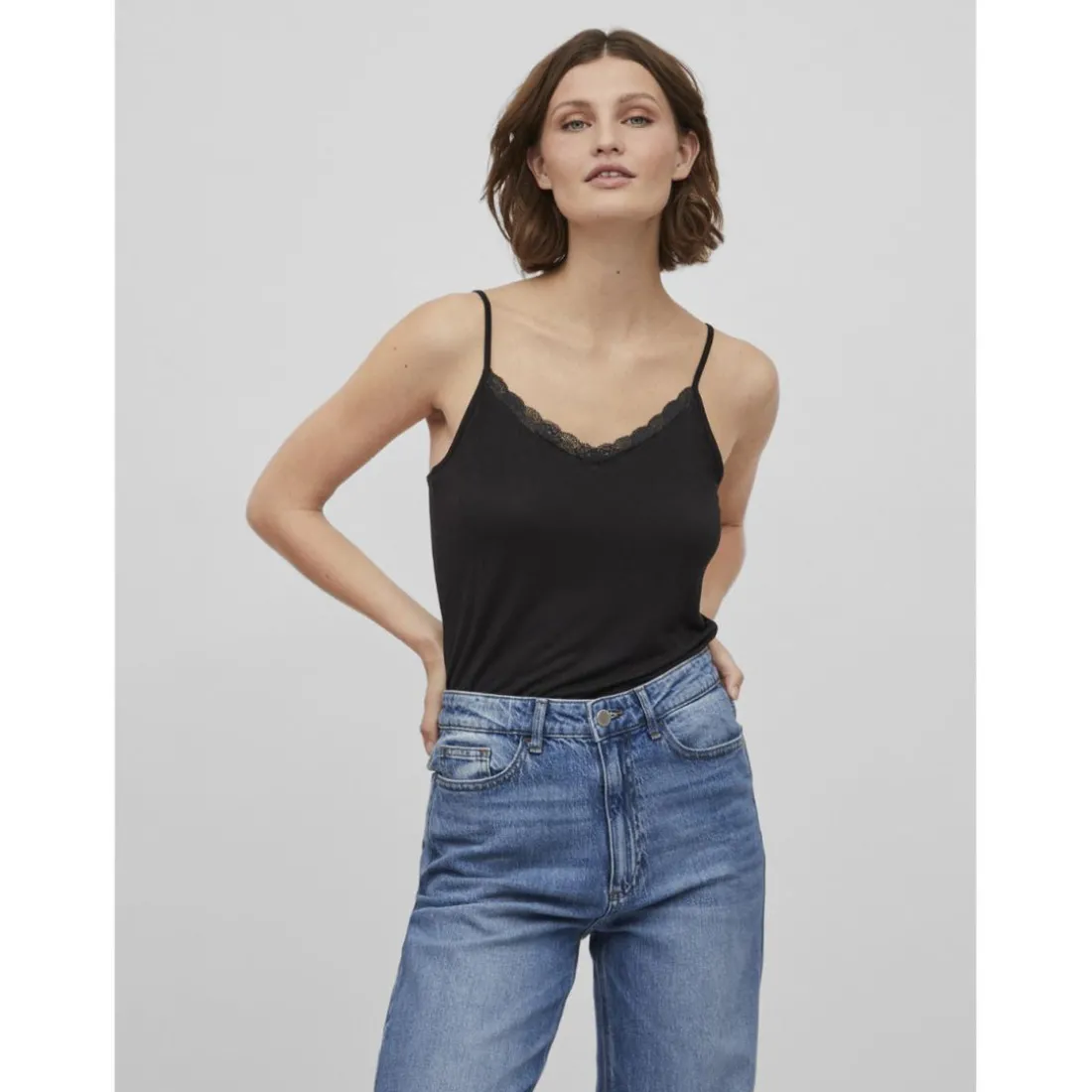 Débardeur spaghetti col rond noir en viscose