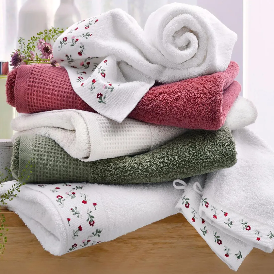 Drap de bain en coton 450g/m² FLORA 70 x 130 cm blanc