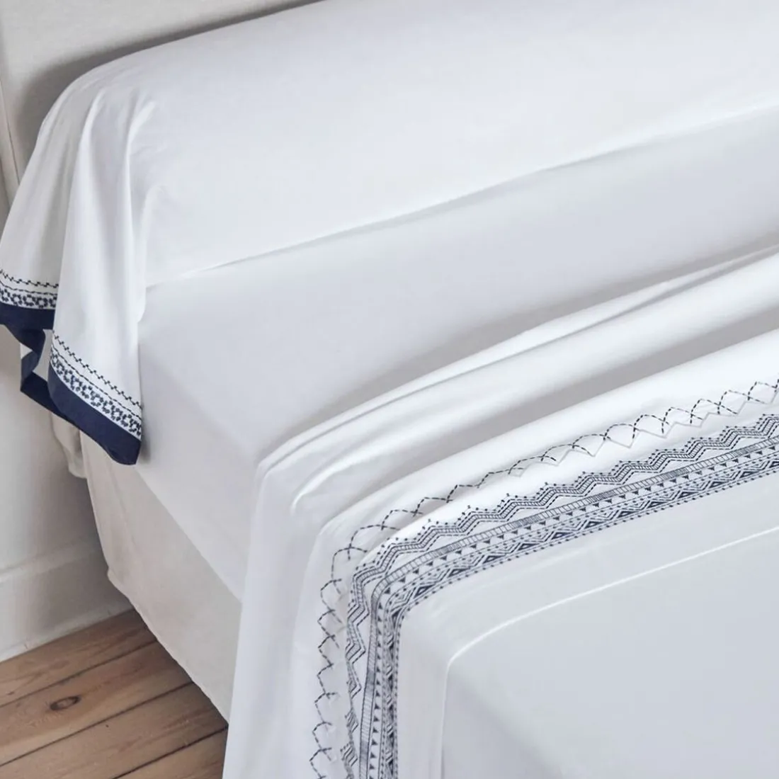 Drap plat en percale de coton frises brodées CUPTEA bleu marine