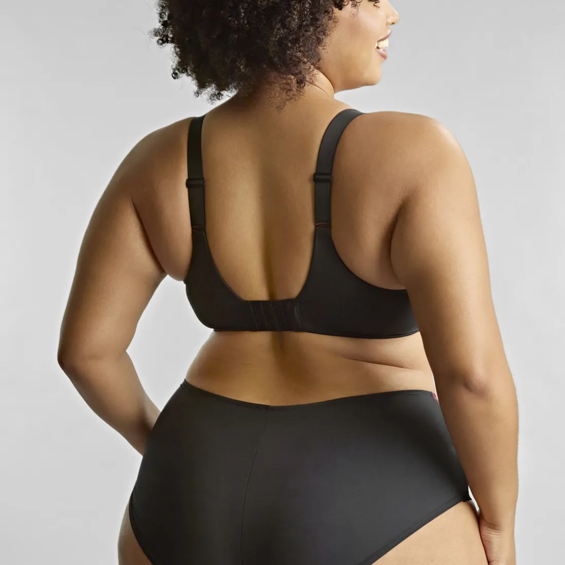 Ensemble Bliss Rose Print Noir