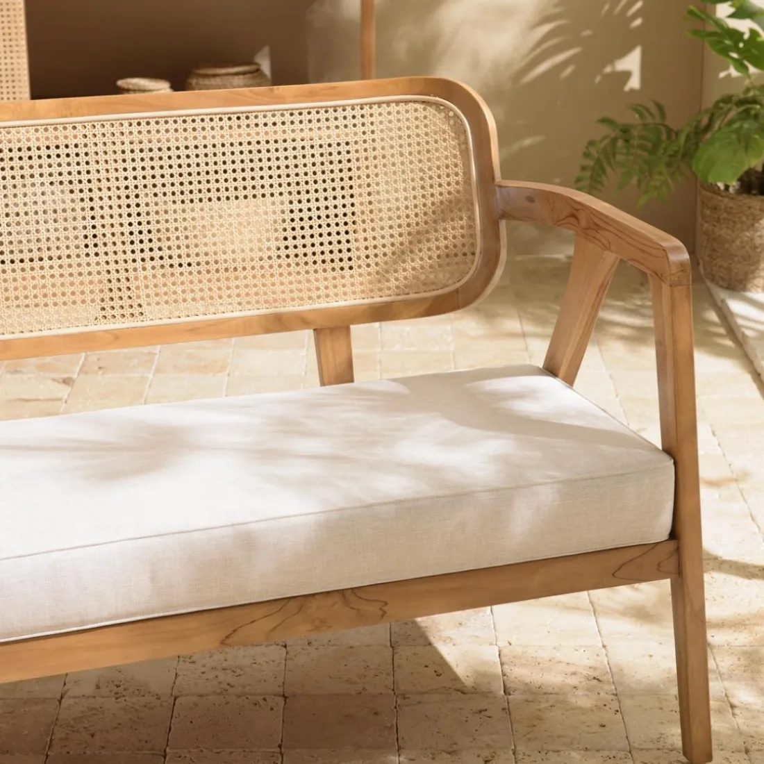 Ensemble canapé 2 places 2 fauteuils et 1 table basse FLORES en teck WILL Marron
