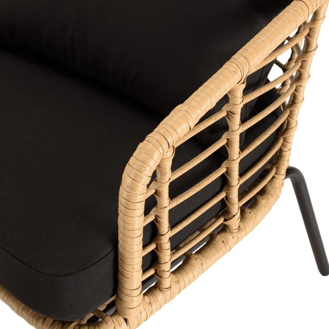 Ensemble de 2 fauteuils rotin synthétique et table basse ronde MALO