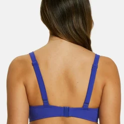 Haut de maillot de bain emboitant avec armatures