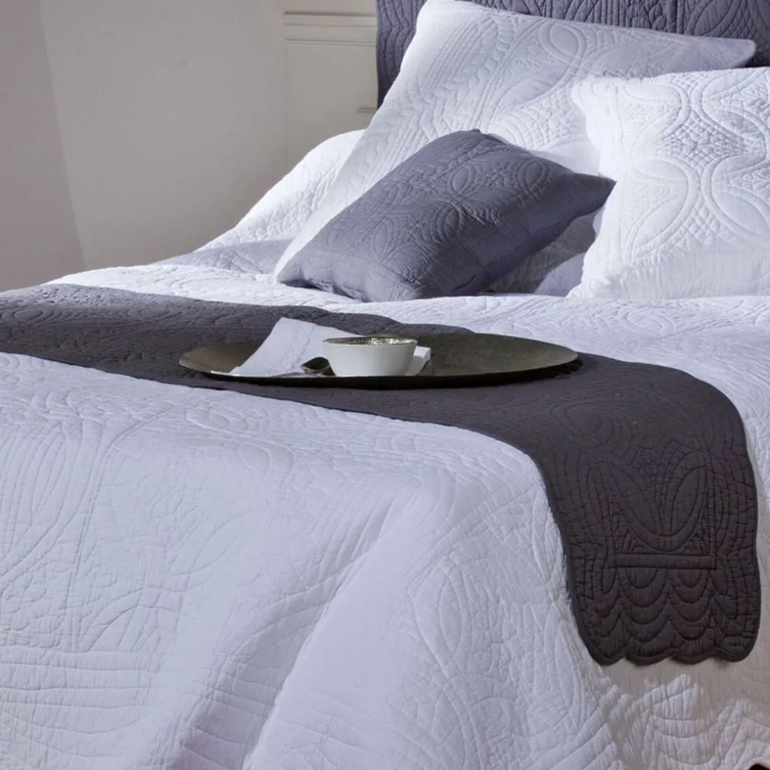 Housse de coussin boutis en coton BAILLARGUES blanc