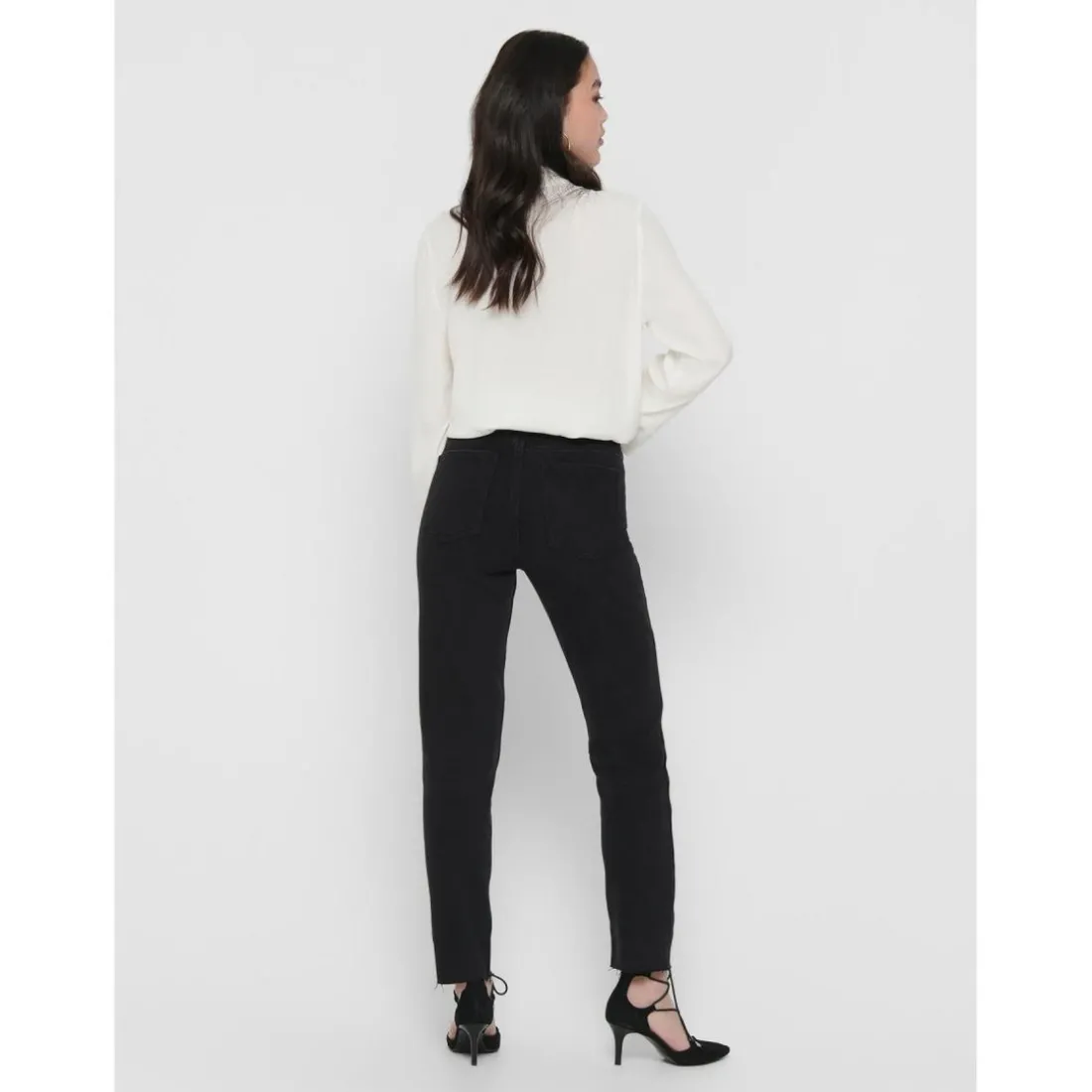 Jean coupe droite noir en coton Mia
