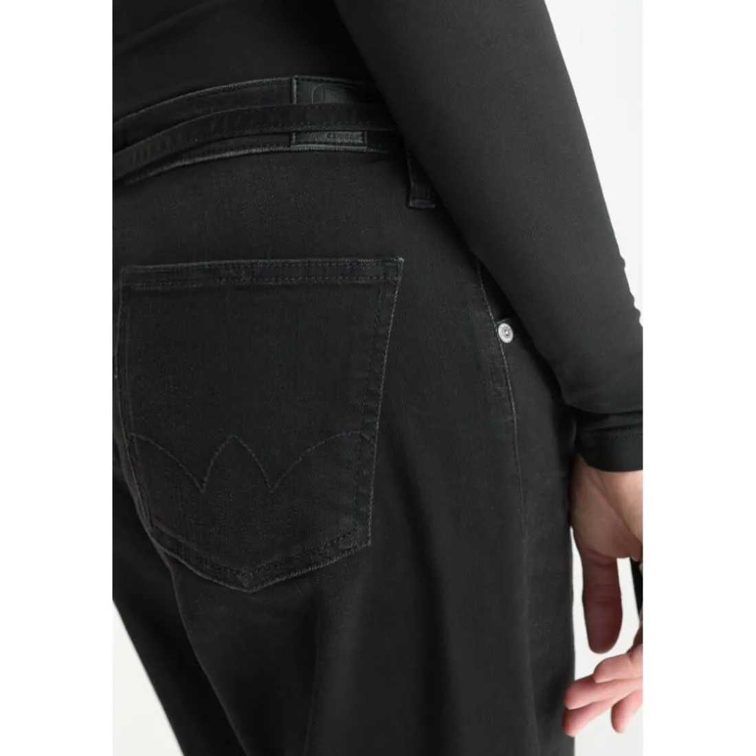 jean droit noir Tess