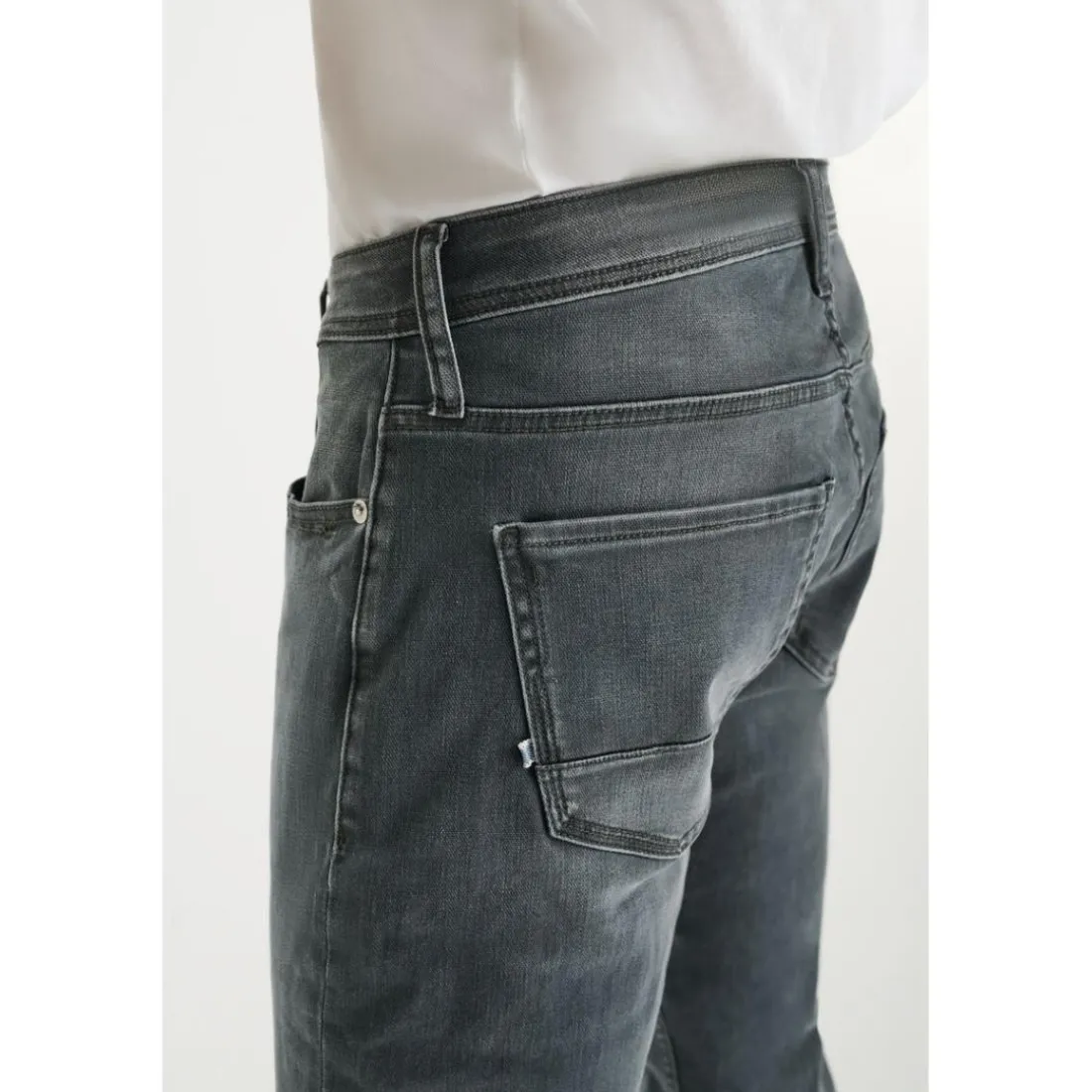 Jeans ajusté BLUE JOGG 700/11, longueur 34 gris Mads en coton
