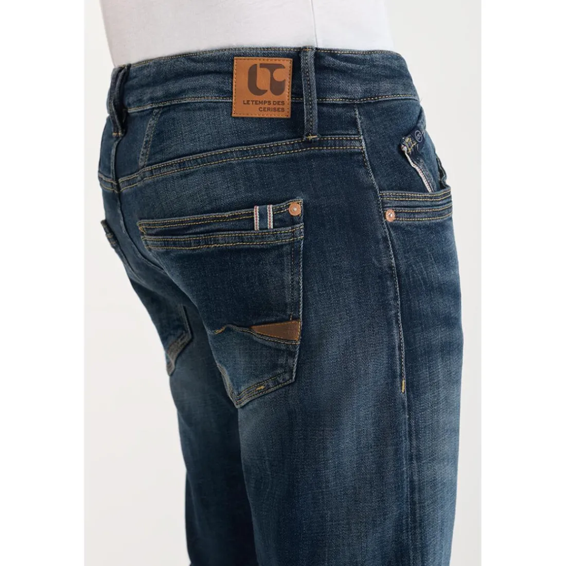 Jeans ajusté stretch 700/11, longueur 34 bleu Wade