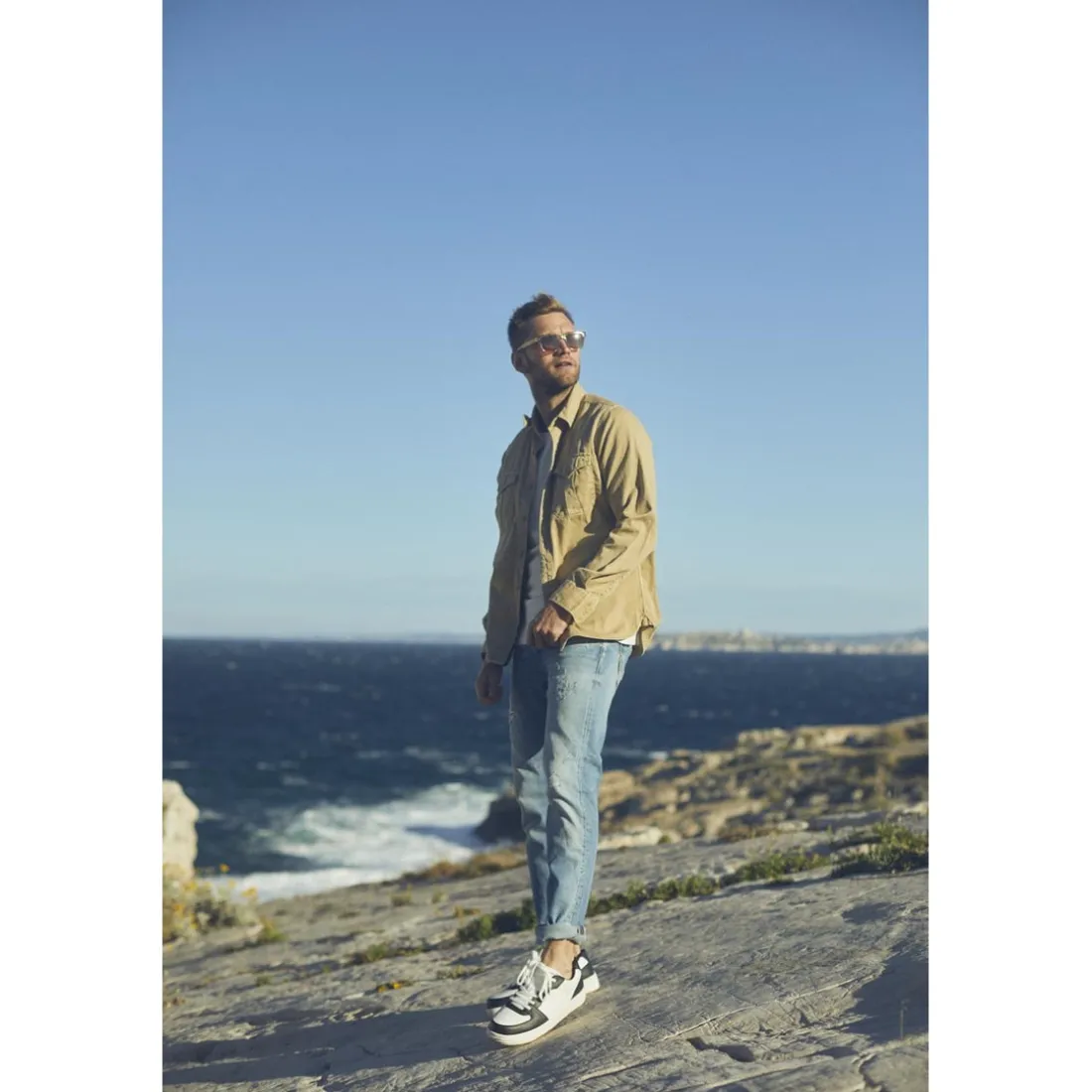 Jeans ajusté stretch 700/11, longueur 34 bleu en coton Leo