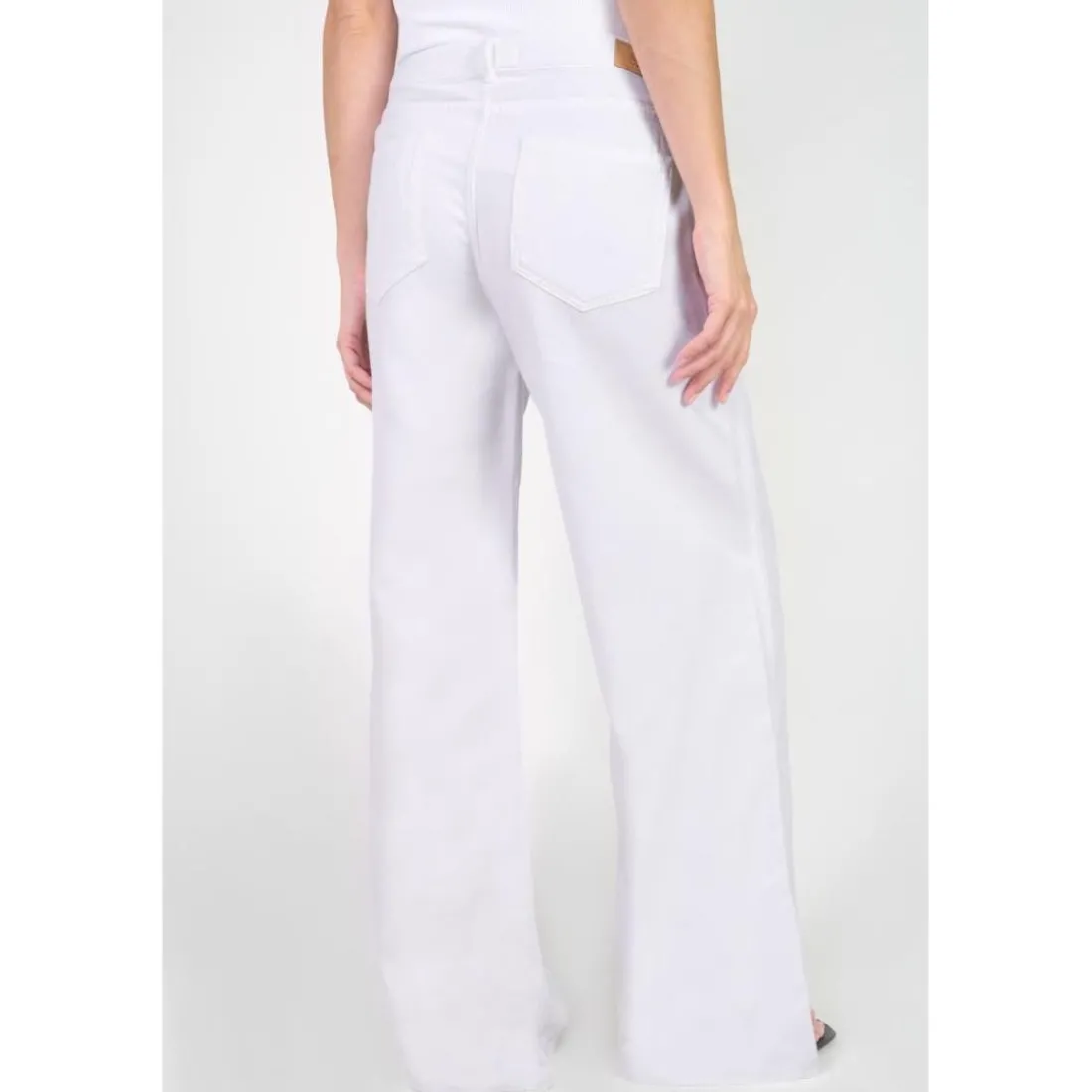 Jeans flare, très évasé , longueur 34 blanc Queen