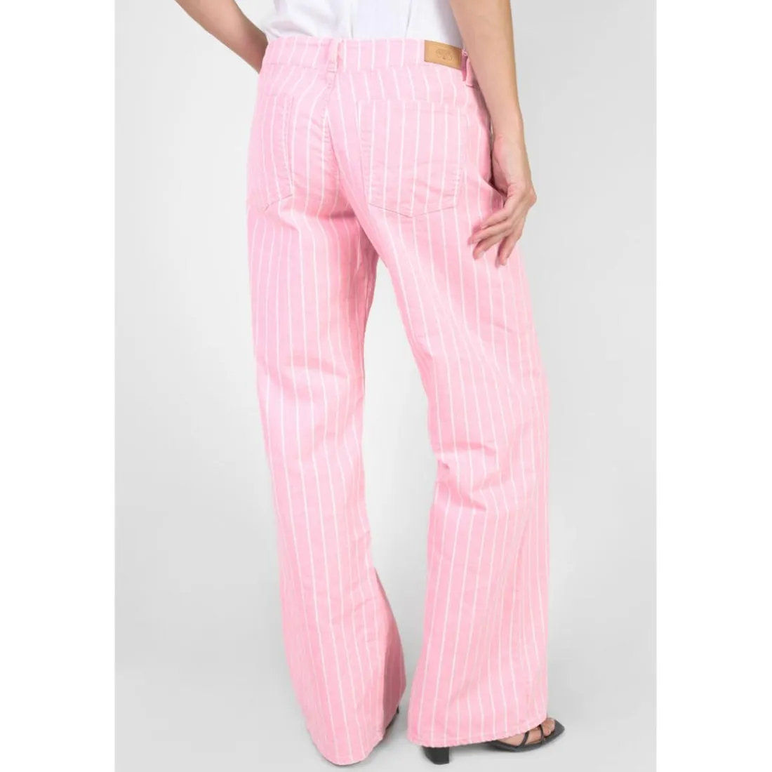Jeans flare, très évasé wide leg , longueur 34 rose Blair