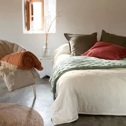 Jeté de lit matelassé CELESTE blanc écru