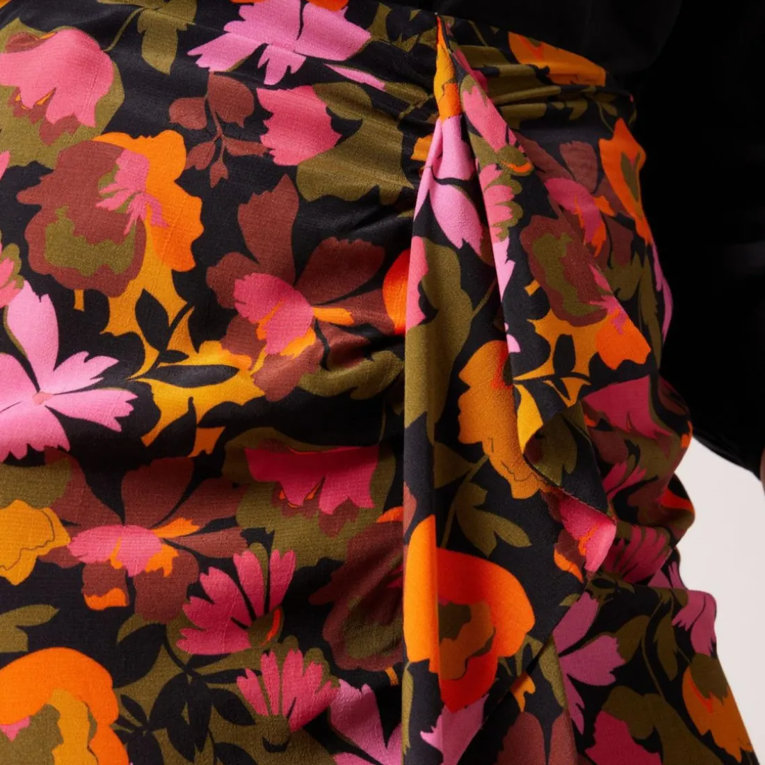 Jupe midi imprimée orange en viscose