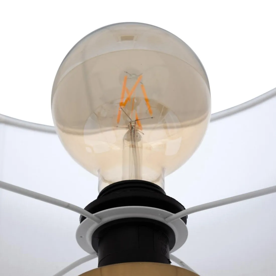 Lampadaire trépied