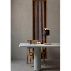 Lampe de table Boston sable abat-jour noir