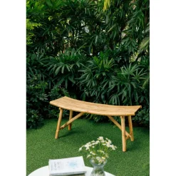 Le banc KOTA design scandinave épuré assise circulaire en bois massif de haute qualité
