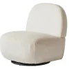 Le fauteuil de salon KAMPALA avec son design moderne beige