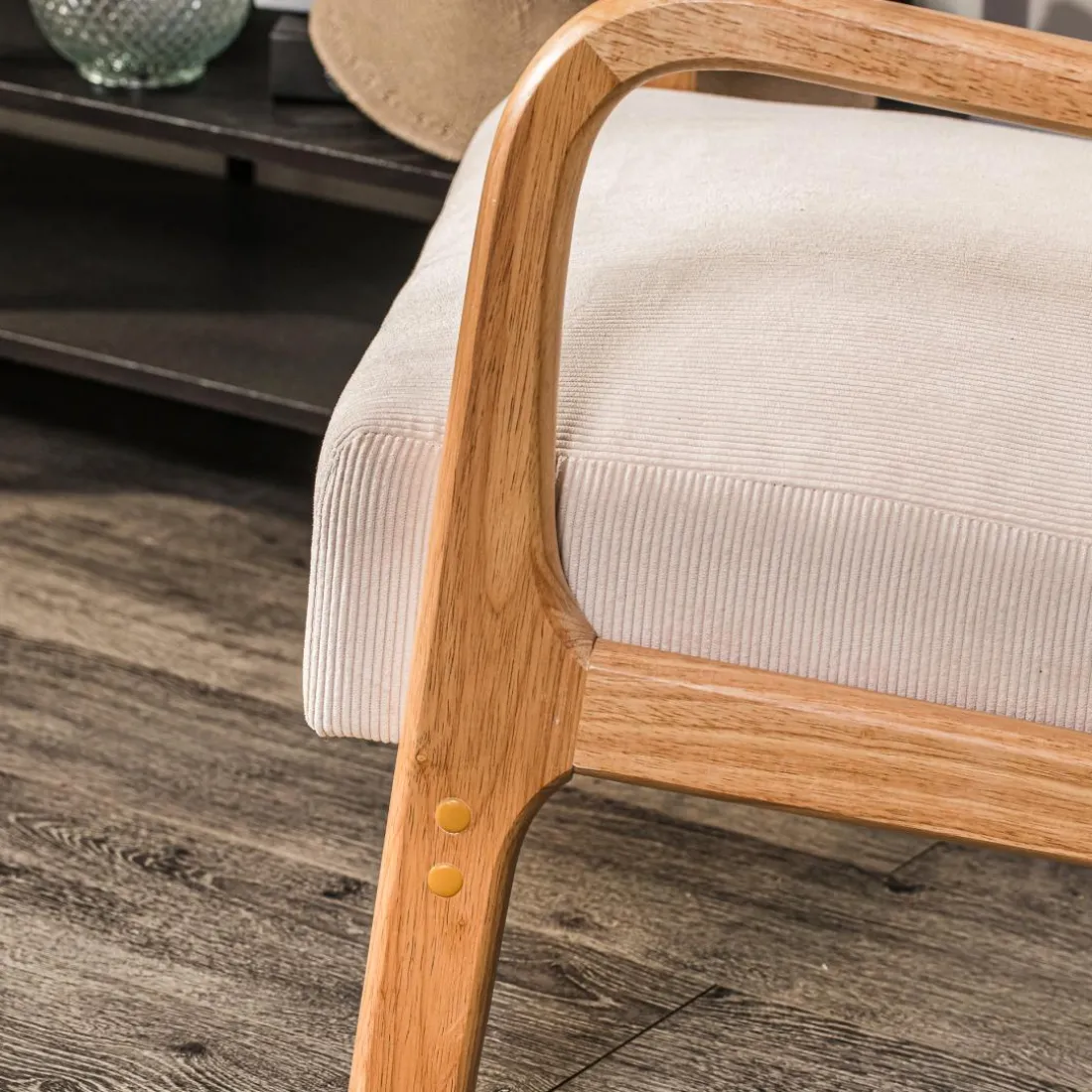 Le fauteuil de salon OHAMA design scandinave
