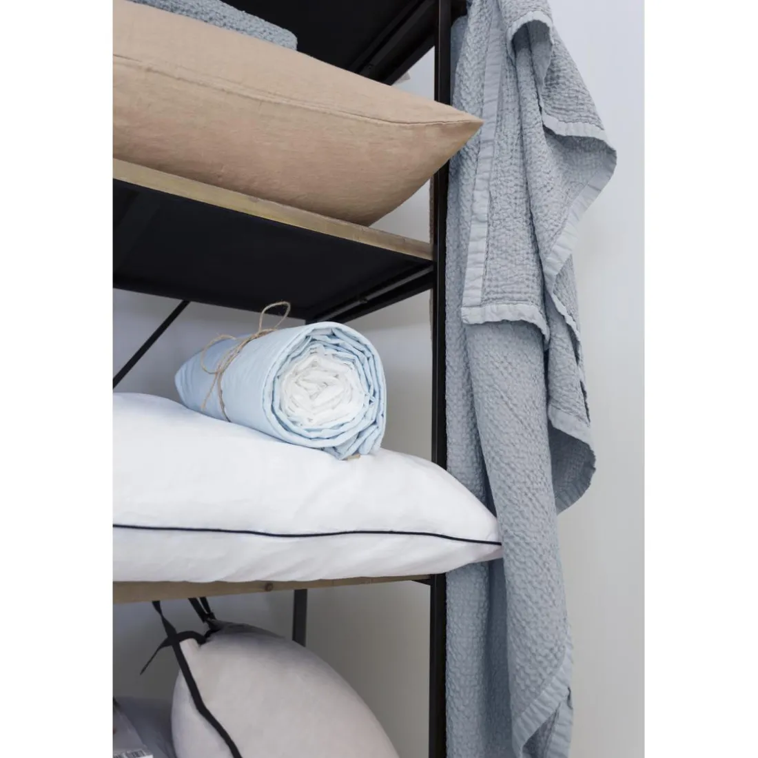 Les basiques - Plaid en coton bleu ciel