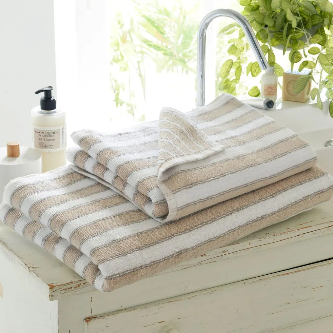 Lot de 2 gants de toilette mprimés rayures coton beige LAURA